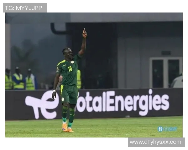 足球明星马内精彩进球瞬间回顾与精彩图片分享