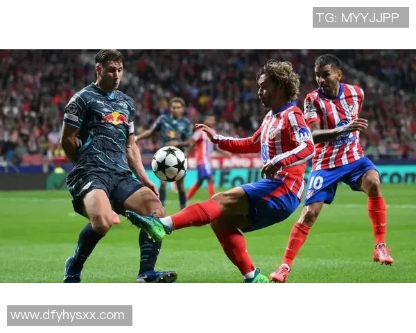 拜仁与马竞激战四点整谁能在欧冠赛场上笑到最后